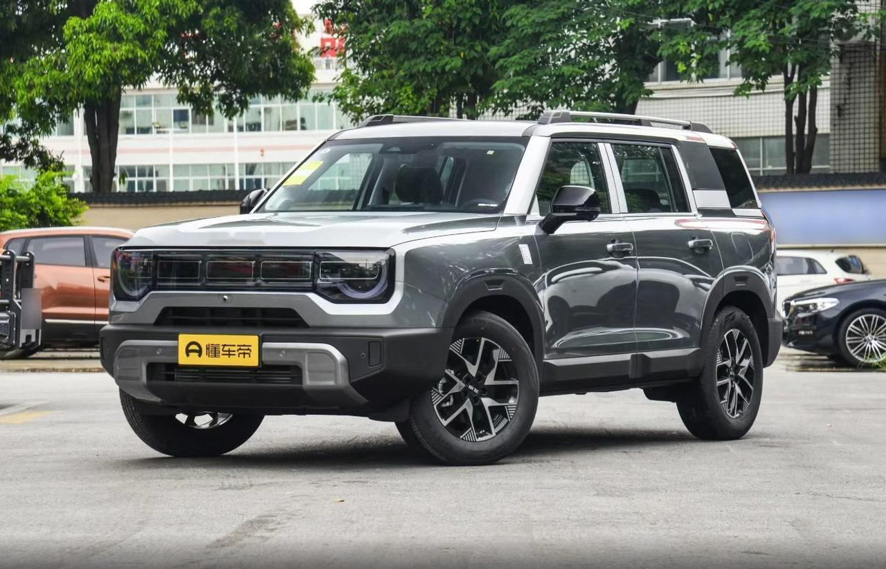 “10万以内想淘一辆能城市通勤、偶尔还能露营撒野的SUV，二手BJ30能不能冲？