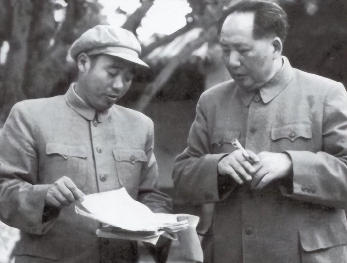 1954年罗瑞卿建议他名字太像女性，劝其改名，毛主席却坚定表示：这个名字不能随便