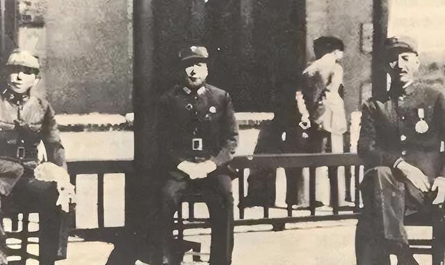 1947年，一位国军将领来到了陕北，他的到来，引起了中共的高度重视，毛主席特意设