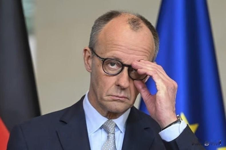 默茨把美国在中东的尴尬处境实打实地说出来了。近日，德国总理默茨去德国北威州一