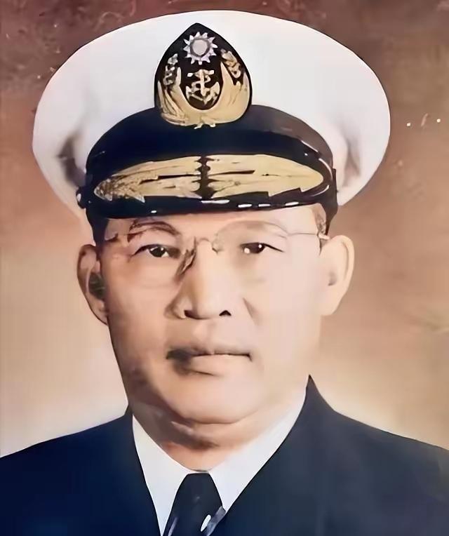 1938年5月，薛岳怒吼着要枪毙桂永清，蒋介石只冷冷回了一句：“你知道他岳父是谁