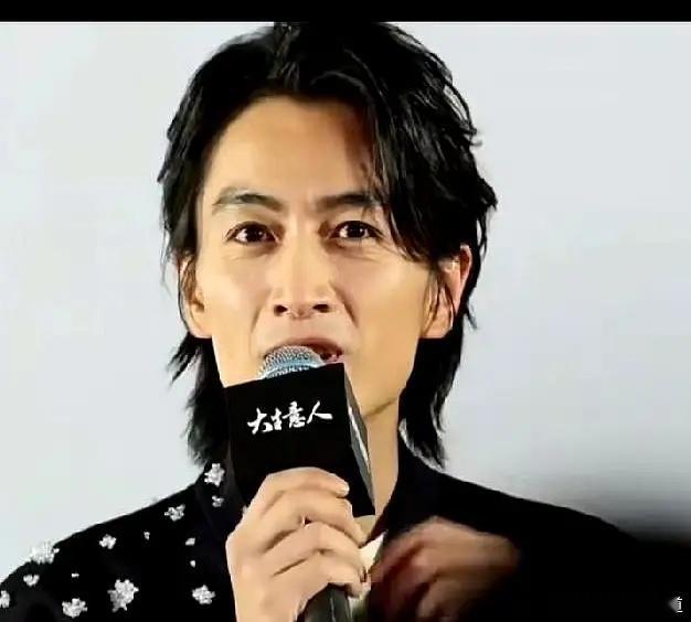 说起陈妍希，那可真是把陈晓照顾得太周到了。家里的大事小情，基本上都是陈妍希在安排