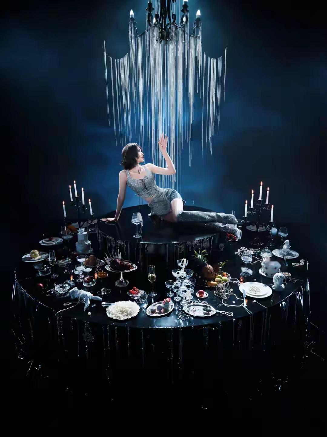 唐艺昕可爱多一点，干爽多一点