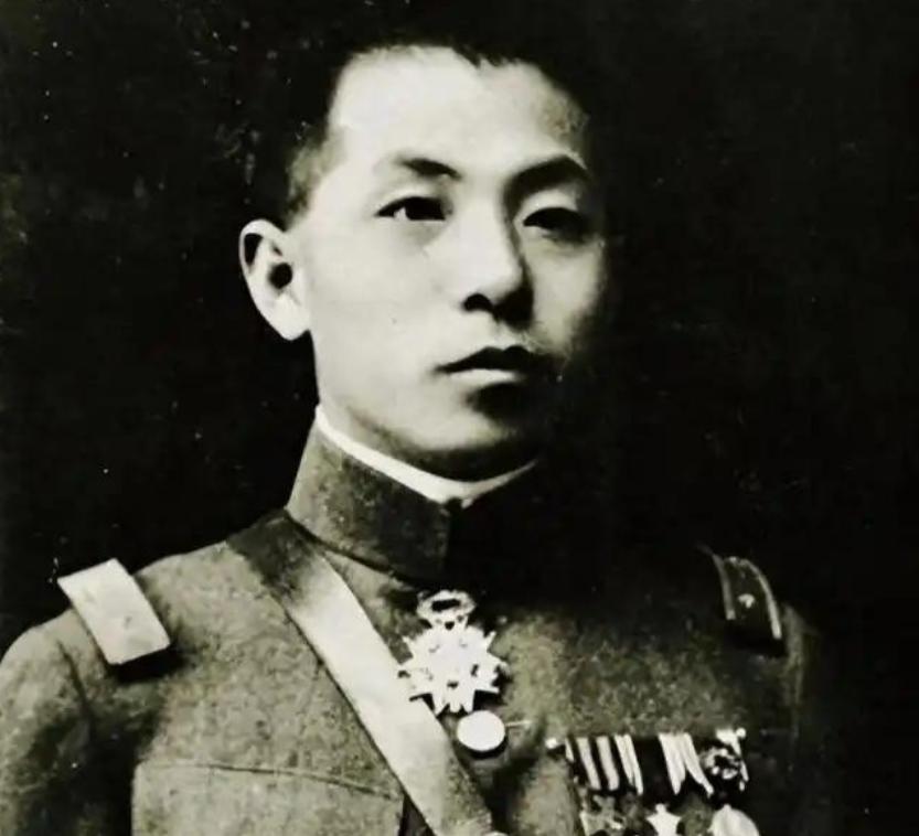 杨虎城是愚蠢，还是糊涂？有人说，西安事变你已经得罪了蒋介石，而且是差点要了蒋介石