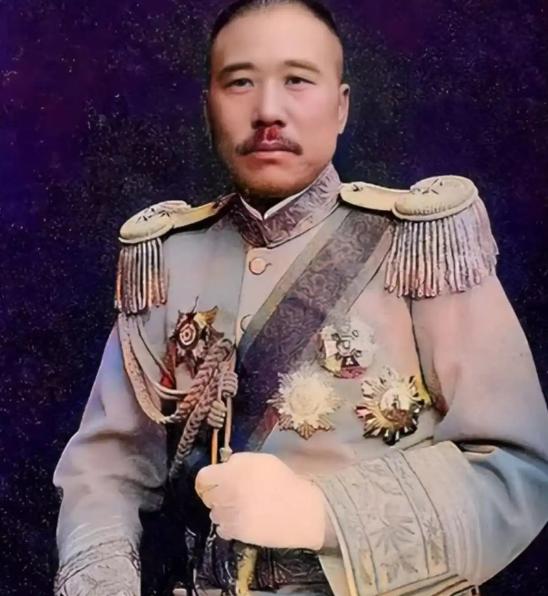 1922年，奉系军阀首领张作霖发了委任令，拨出两百支老旧枪支组建宪兵营，任命张宗