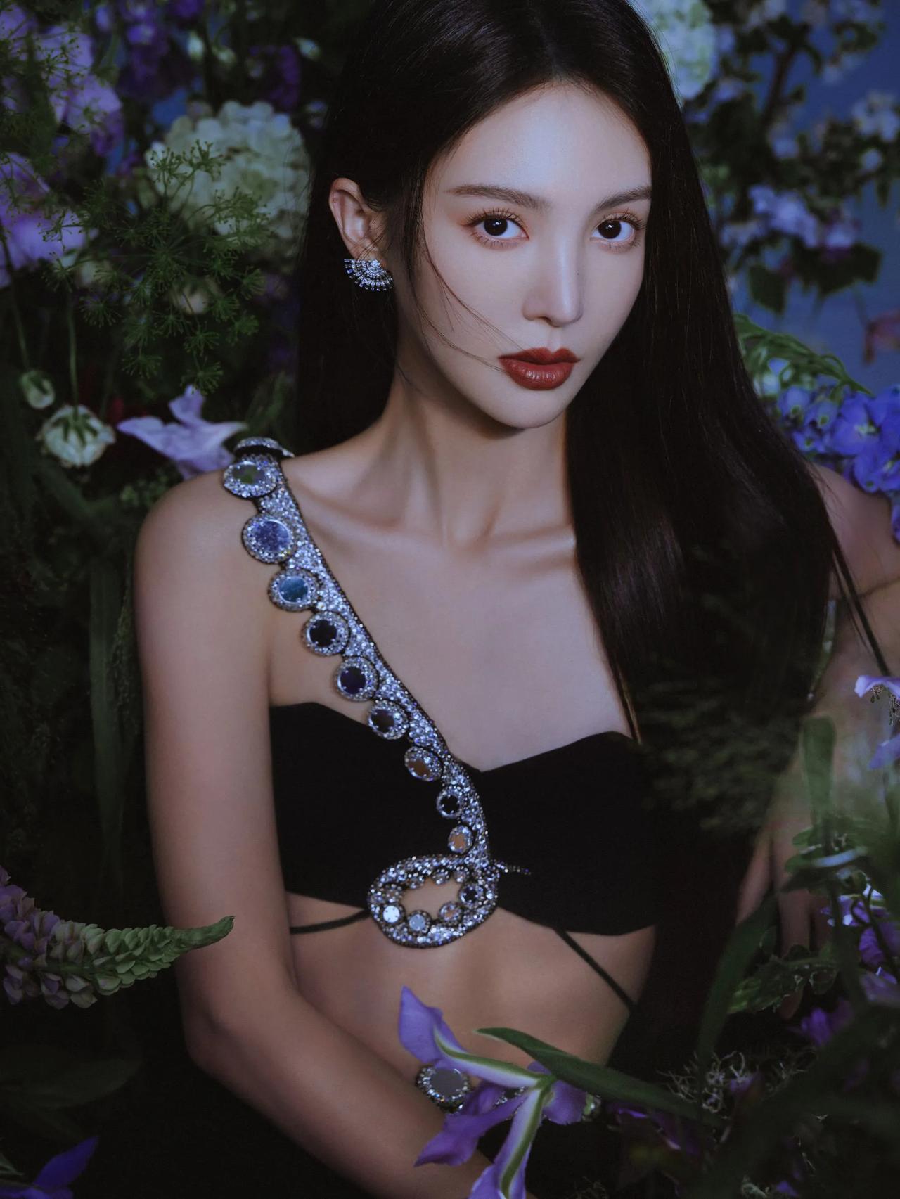 金晨美图分享28金晨金晨妆容金晨红毯造型金晨跳舞金晨穿着金晨身高新疆