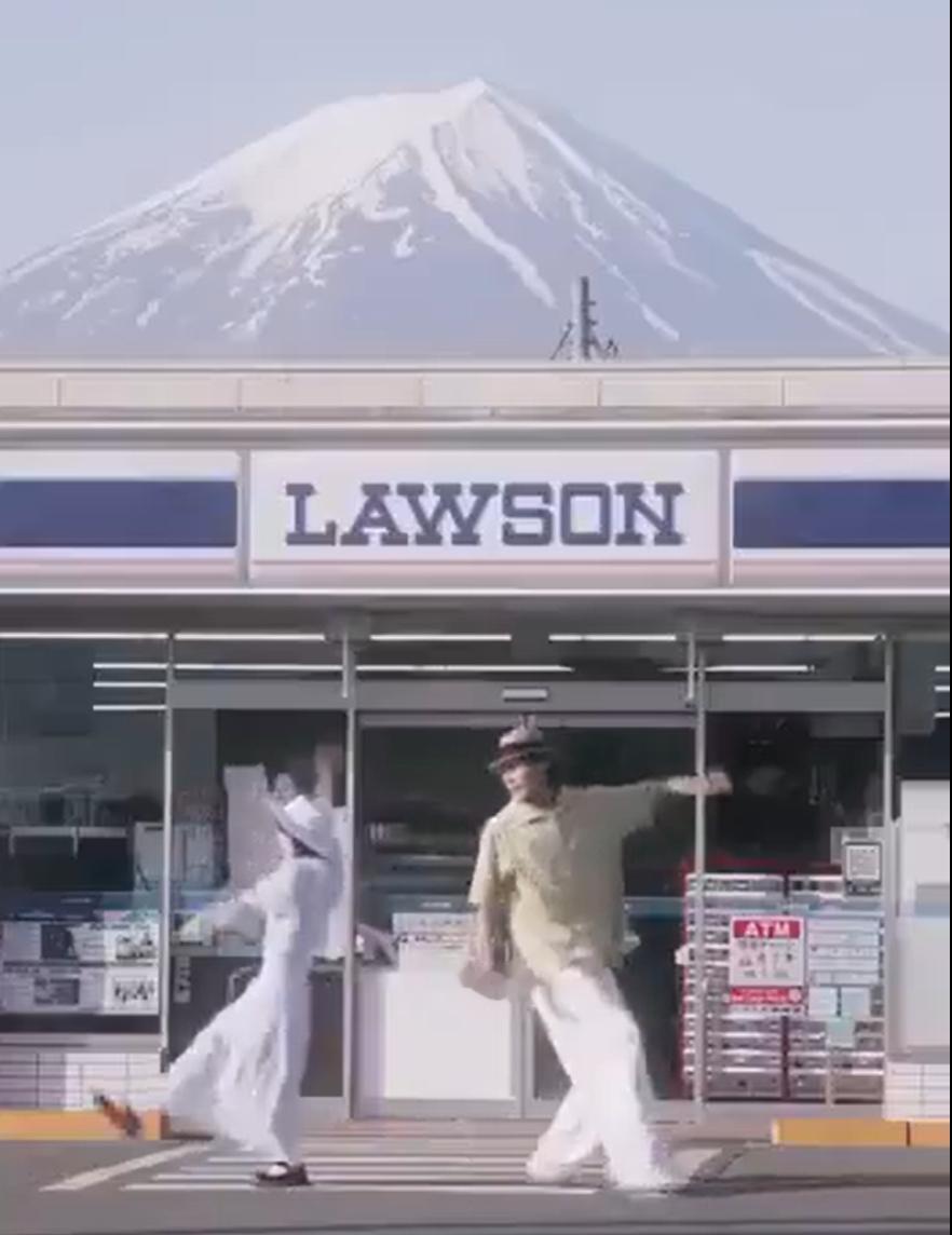 日本从“消失的30年”变成“消失的40年”？便利店前跳个舞都能犯忌讳，遭到日本全