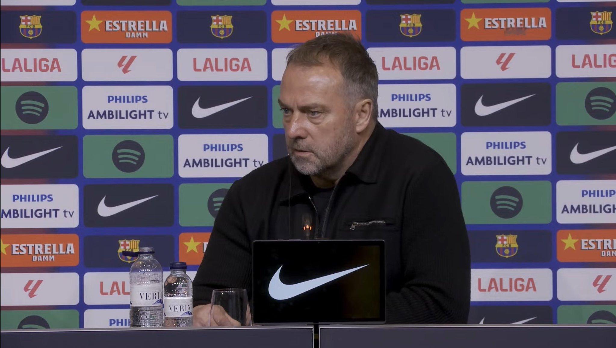 你今天觉得坎塞洛表现如何？他的表现是否让你相信他会在重要比赛中首发？弗里克：“我