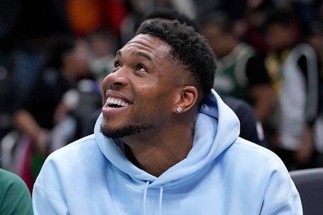 据MichaelScotto报道，雄鹿队目前运作的策略是，字母哥将在交易截止日