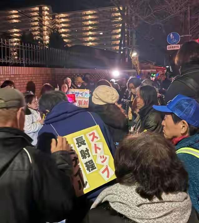 日本远程导弹深夜抵熊本，瞄准上海？解放军两大反制利器已就位3月8日深夜，日