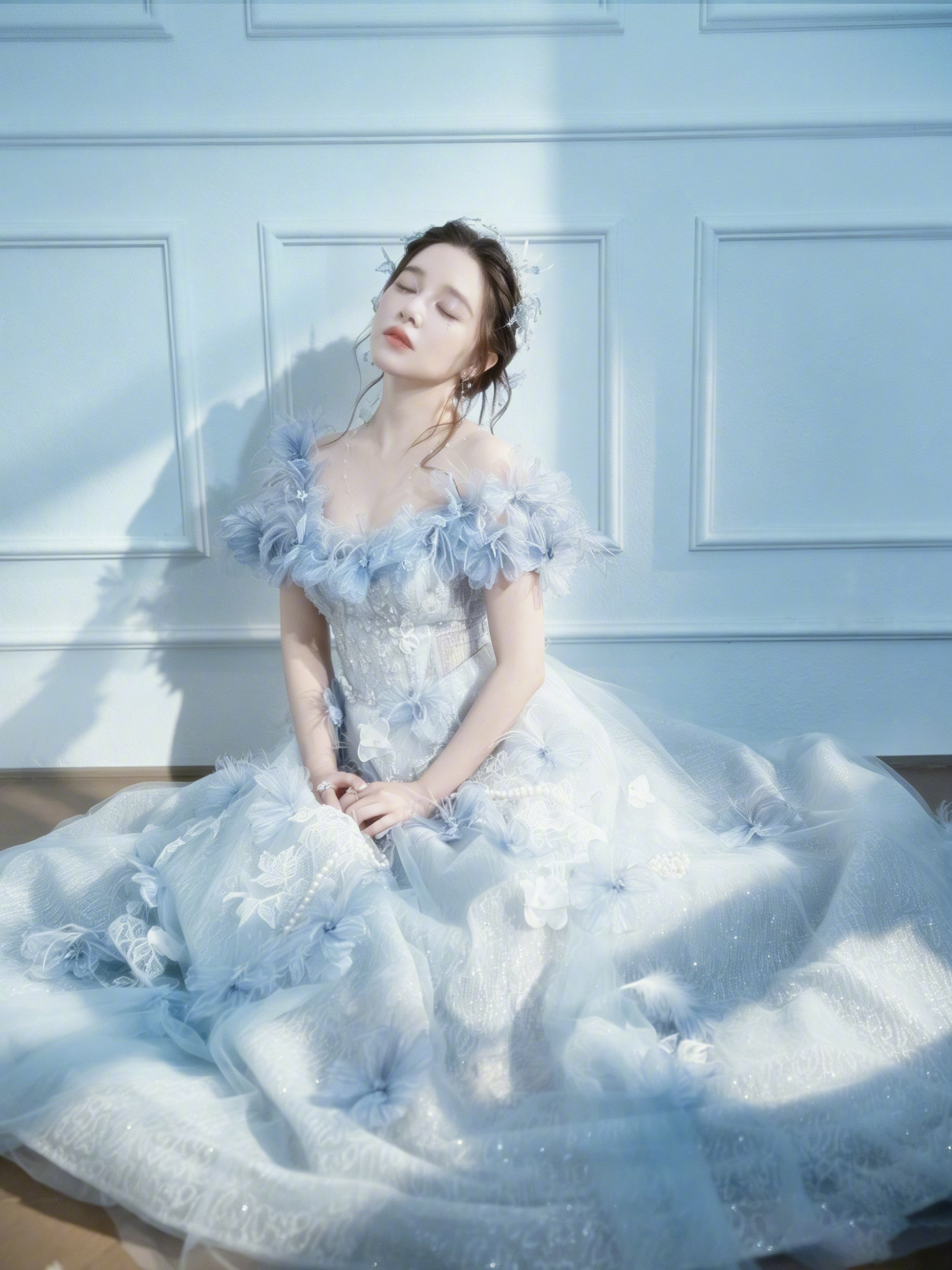 阚清子老公是她的榜一大哥阚清子：我的后盾，藏在榜一里。老公从粉丝变爱人，还用实