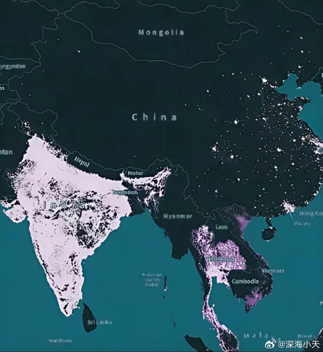 印度人画的中印灯光对比图。印度不愧是和韩国有得一拼的天顶星超级强国啊！怪不得印度