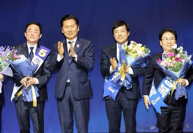 11日，韩国共同民主党最高委员补选结果出炉，议员姜得求、李成允、文正福成功当选，