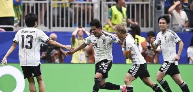 不出意外！随着巴西2-1日本，2026世界杯冠军或将在以下6队产生！ 202