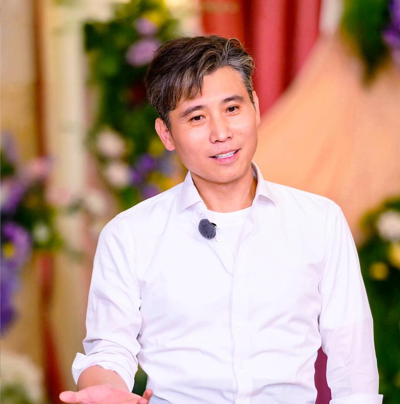 我发誓再也不追星了，全都是营造人设，原本以为李乃文是一个很机灵，很有情商的人