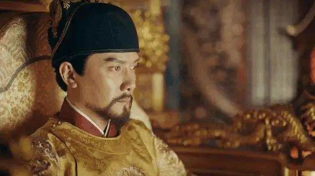 1402年，朱棣攻下南京，他打算赐死建文旧臣夏原吉。谁料，临死前，夏原吉却一脸平