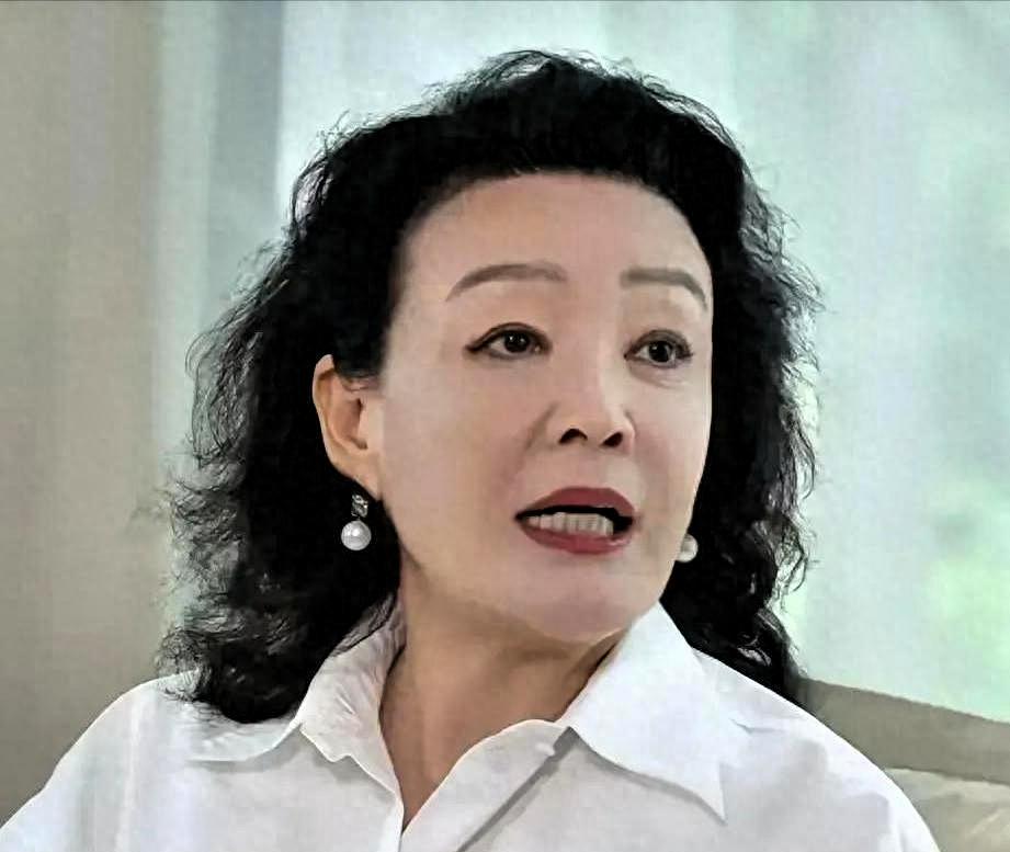 隔代亲情，张兰的无奈与直播反击汪小菲的判决书公开了，好多人都在说张兰，因为判决