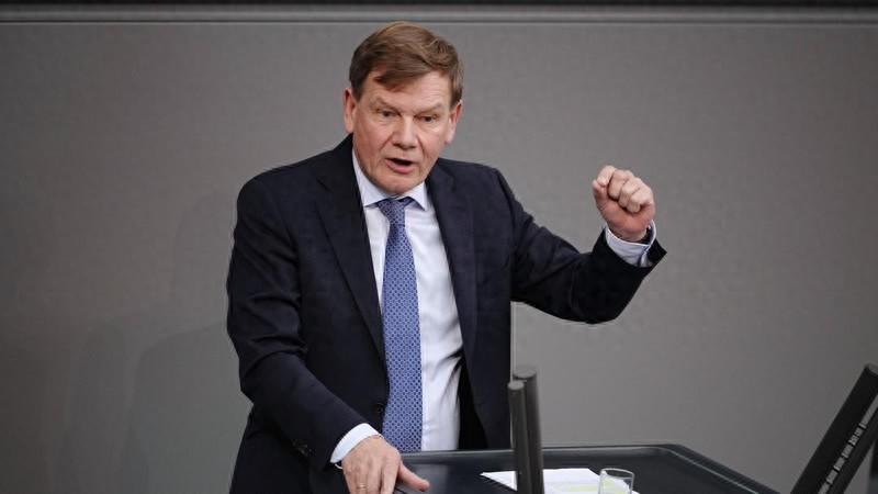 德国外长访华前提了3个条件:1,放开稀土出口限制2,不要武力收台3,希望中