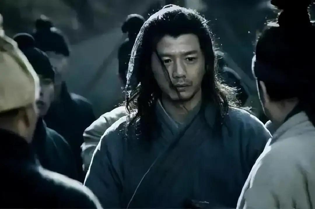 韩信问樵楚汉期间，韩信在项羽营中不得重用，选择去追随刘邦，此刻刘邦被项羽分封在