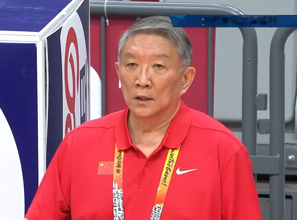 狂输15分！宫鲁鸣犯了2大错误，是中国女篮输球的主要原因世界杯预选赛，中国女篮