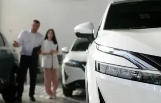 俄媒：中国向俄罗斯出口新车时冒充二手车6月24日，俄罗斯LIFE网站报道，中