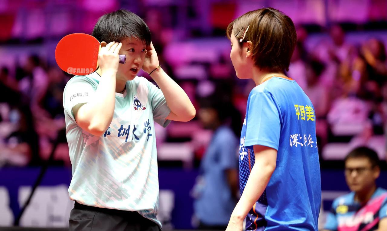 孙颖莎：我脑瓜子嗡嗡的。平野美宇：对手太“辣”了孙颖莎：是的，她们从成都来。