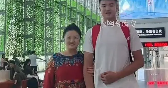 后续! 13岁男孩身高195cm 全网求长高食谱, 妈妈: 最大优点不挑食