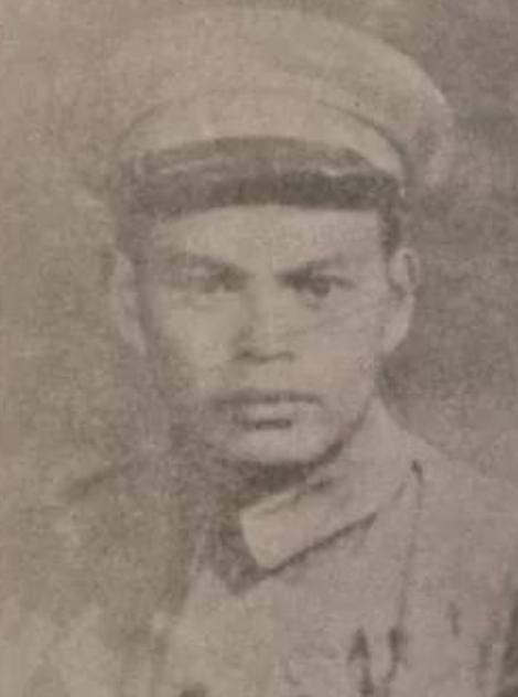 1950年新疆，108位解放军被上千叛匪困在孤城40天，弹尽粮绝之时，匪首送来一