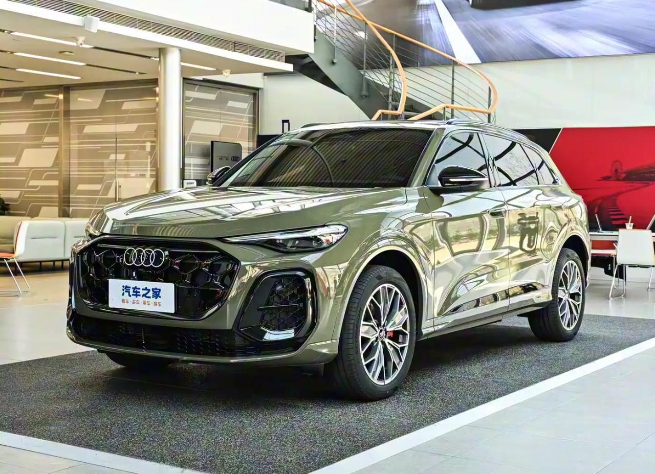 2026款奥迪Q5L：以配置精简与实用升级回应市场需求2025年10月，一汽