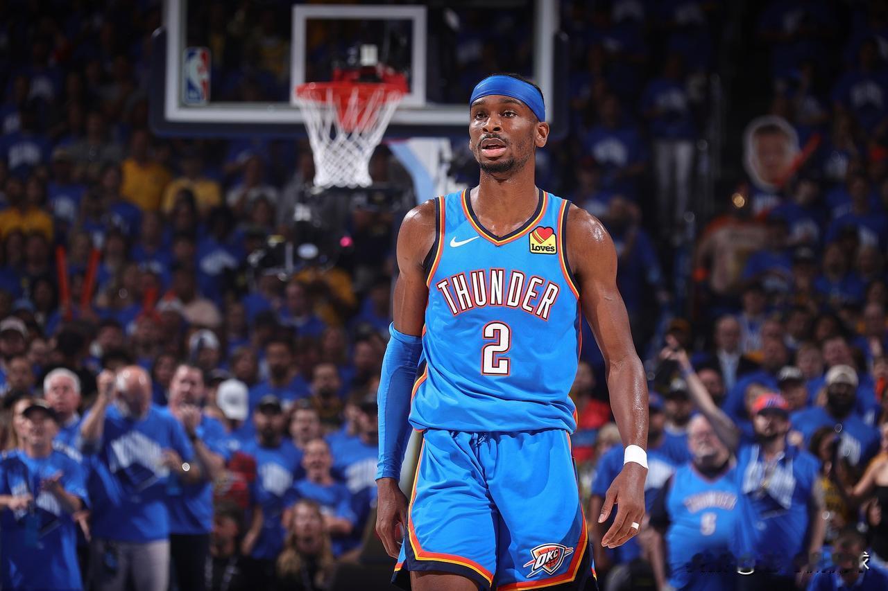 下面是一条关于雷霆超级巨星亚历山大的重磅坏消息！今天雷霆官方宣布，亚历山大遭遇了