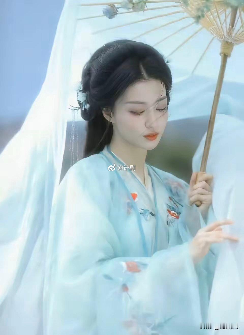 《生命树》不如《成何体统》杨紫也输给了王楚然王楚然的剧比杨紫好看多了，看来还是接