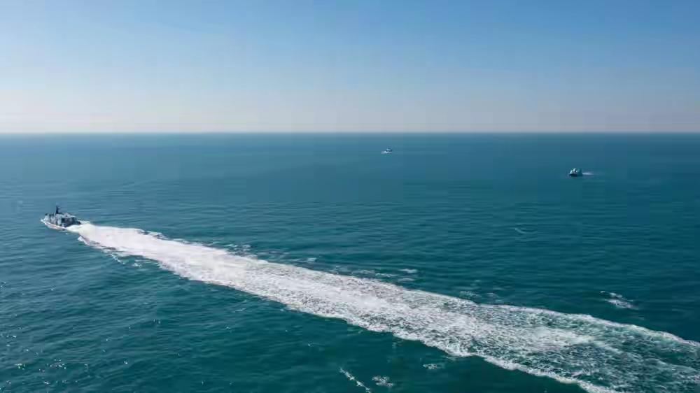 三三制真是深入我军各个兵种。022导弹艇在海上的编队都是保持三三制的状态。不