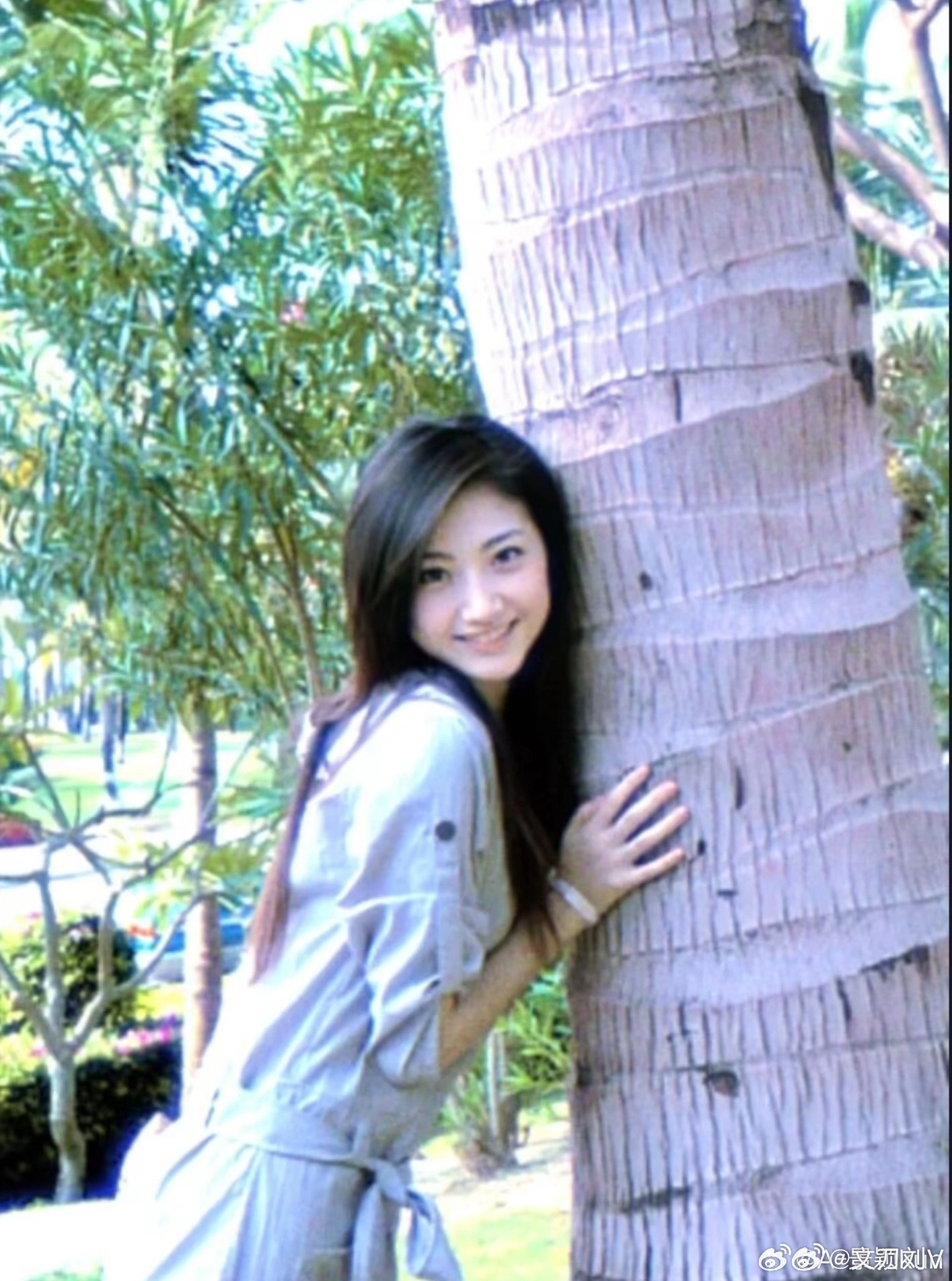 景甜养喜气，要养脸脸是心的地图。心里有事，脸上就写着；心里有喜气，脸上就亮着