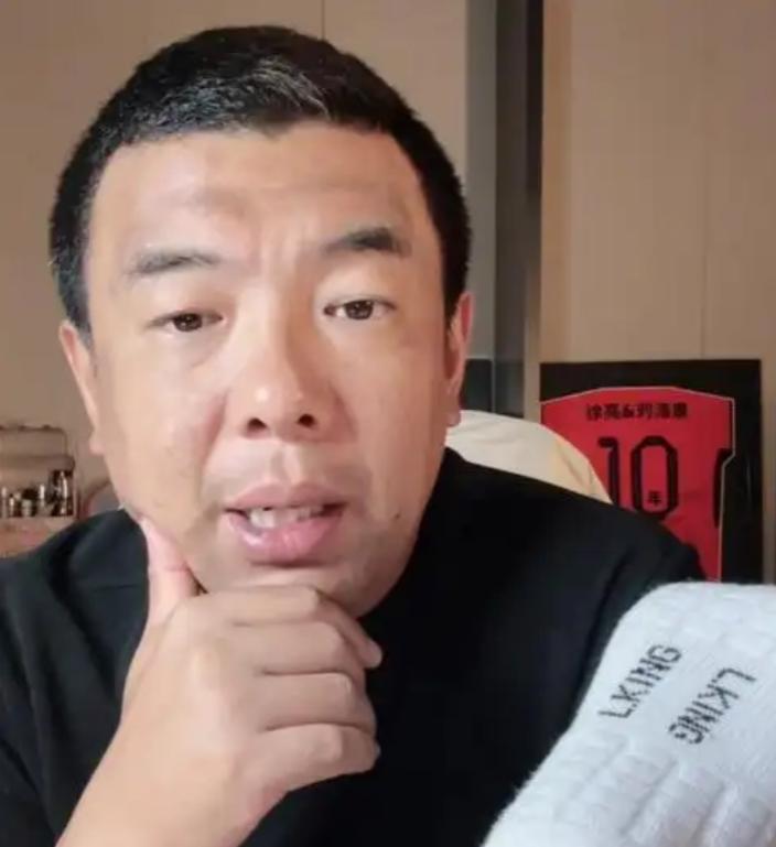 徐亮这次是真敢说，也是真说漏嘴了。国足输完塔吉克斯坦，他直接爆出猛料：中国足协有