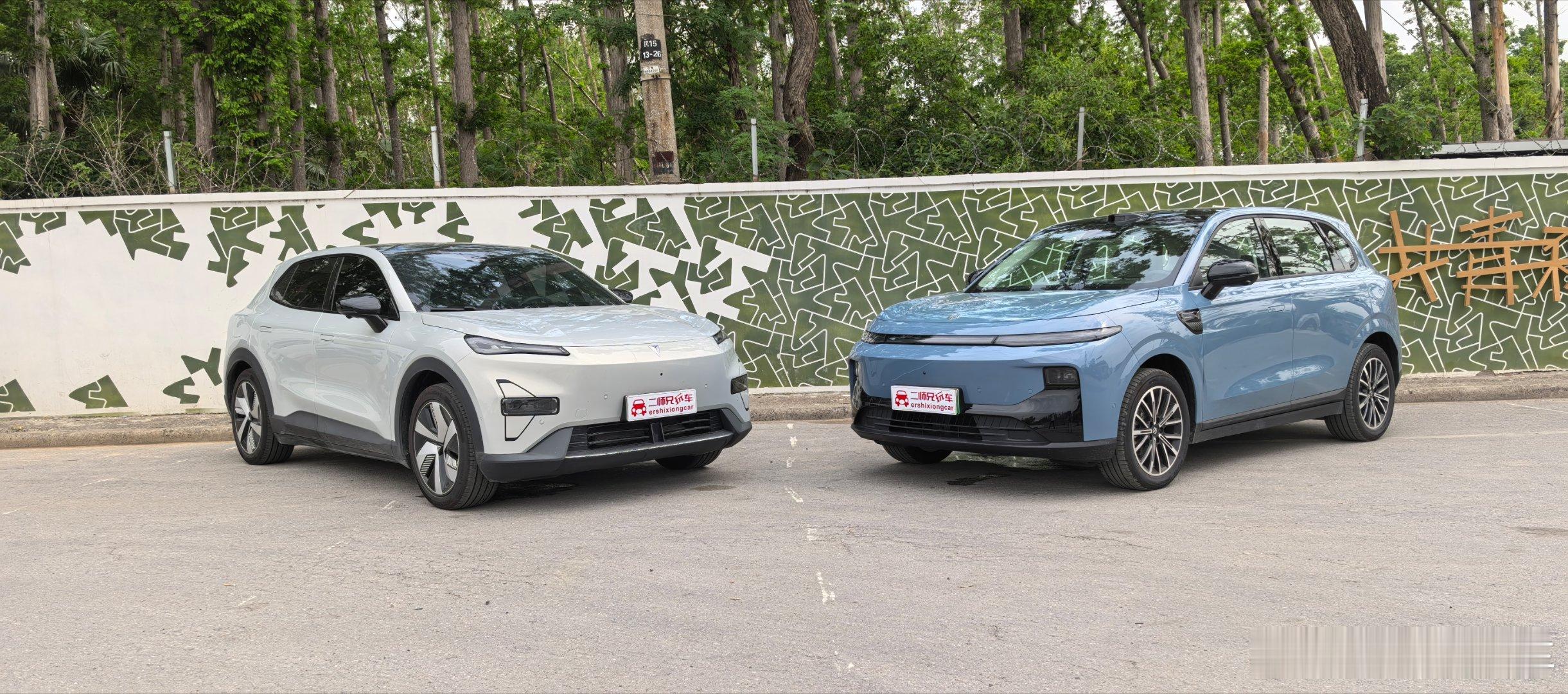 今日拍个双车，俩大哥路过，我问其中一位大哥:哪个好看？他指了指深蓝S05！我又问