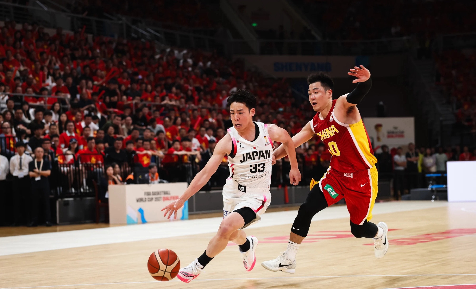 深度复盘！男篮19分惨败日本，五大问题暴露，全方位崩盘第一、进攻全线哑火，基本功