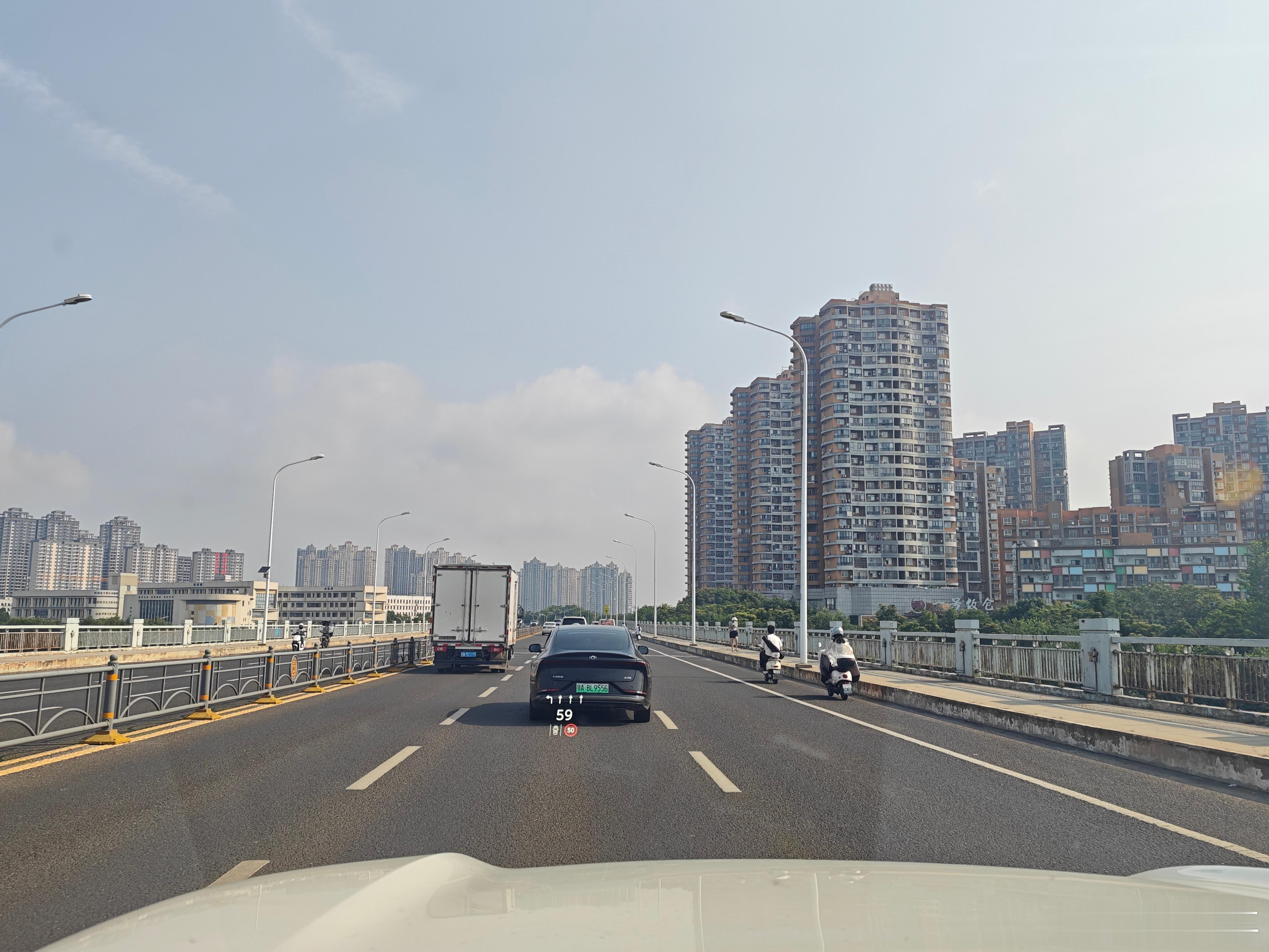 上个早班今天交付4台我就想每天忙的像条狗而不是闲的像个鸟人武汉