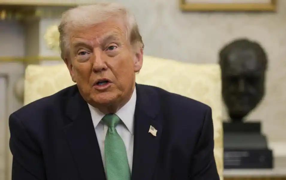 谁也没想到，特朗普居然突然画风突变，一番表态直接引爆全网，连俄罗斯都被“放行”了