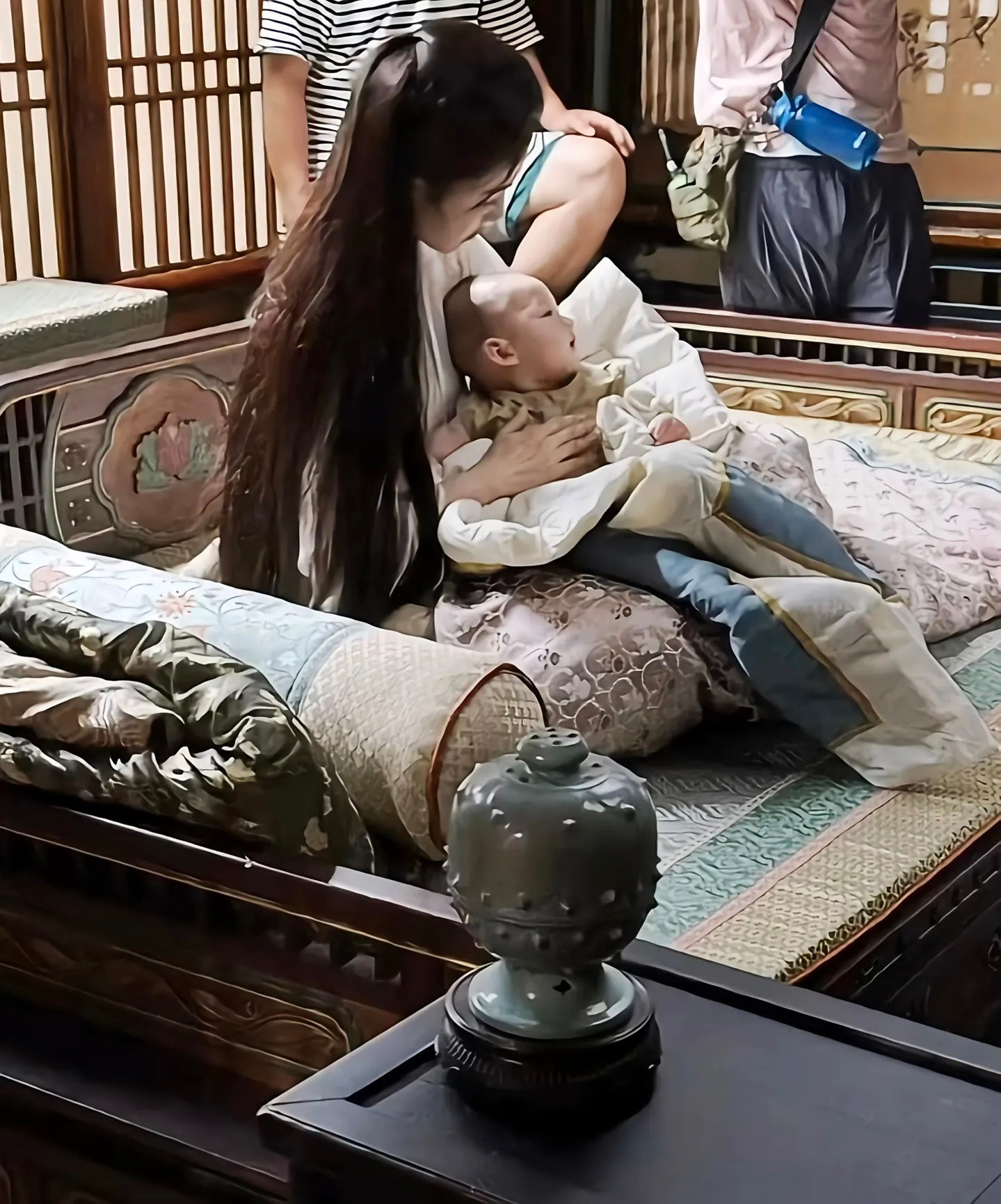 第一次哦。这剧竟然有生小孩剧情，没见过鹿演的剧里面有。临江仙李青月白鹿