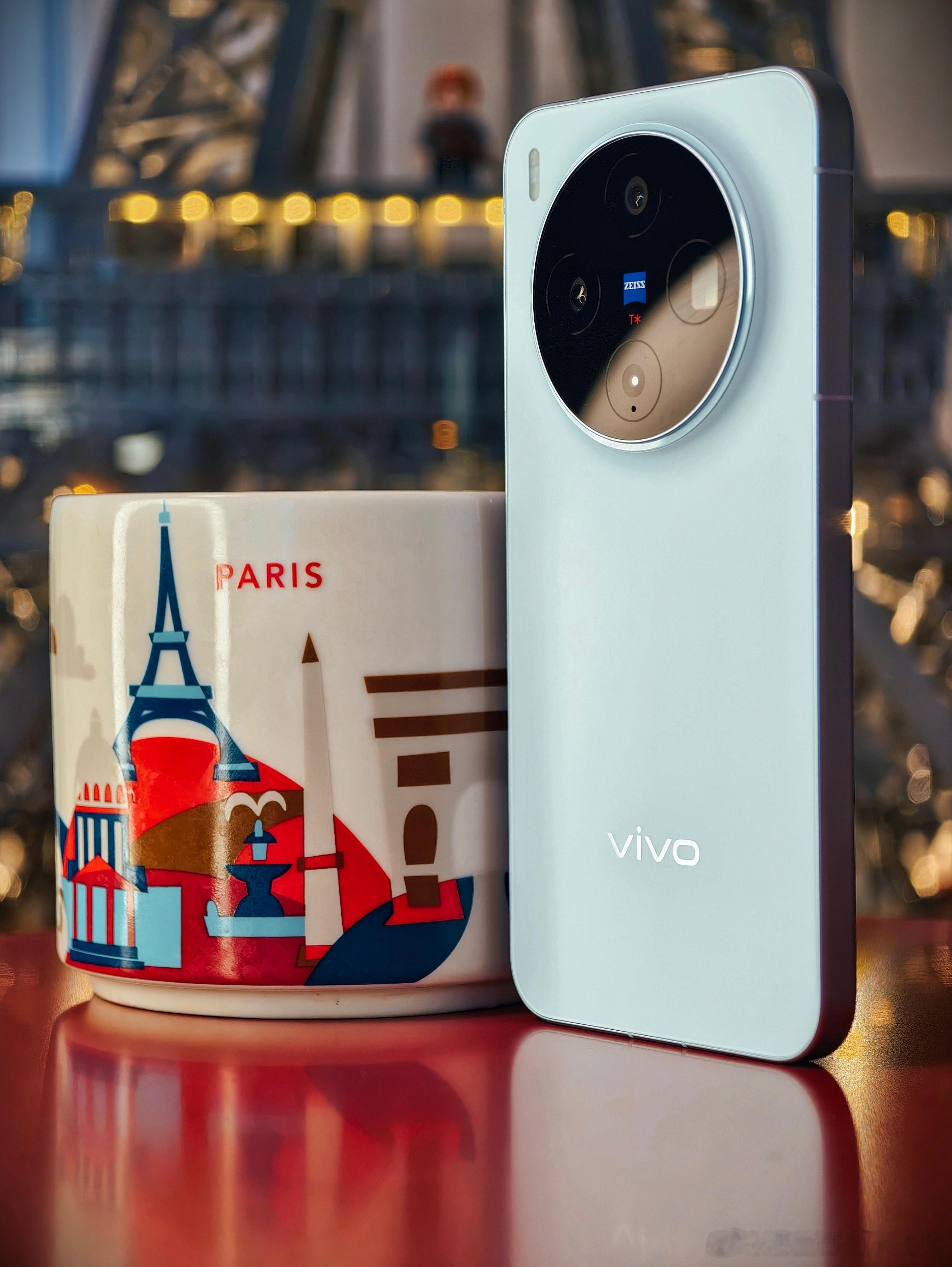 vivoX300抢先上手来一组vivoX300的开箱。不得不说，手感真的非