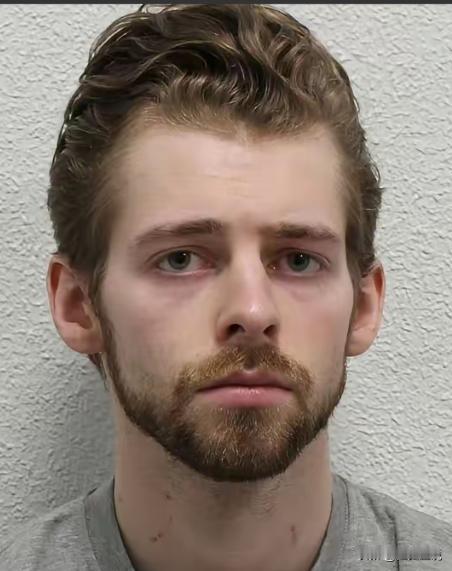 31岁中国女留学生与外国男友发生关系后，发现自己身体有红点，担心染病，要求与男友