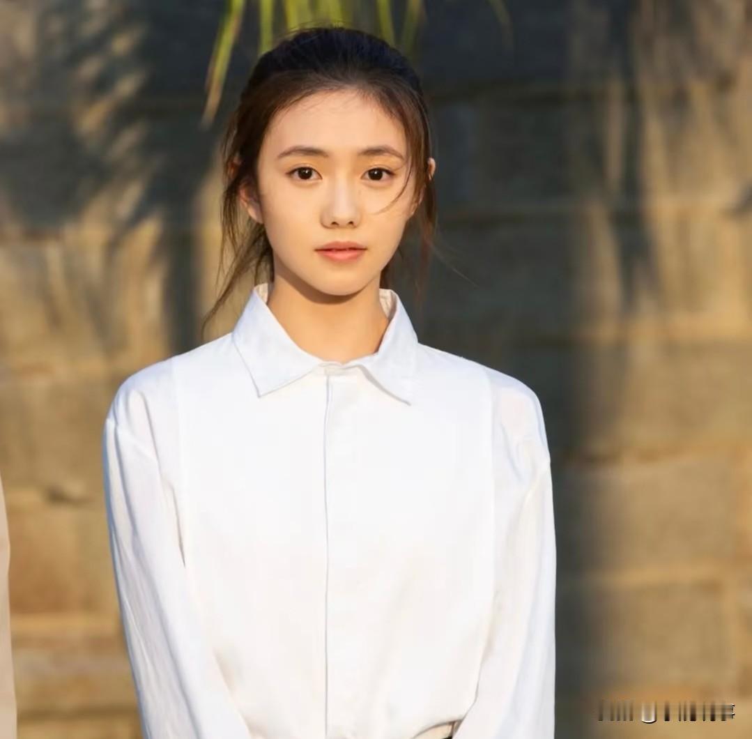 刘浩存明明是北舞专业第一，却放弃舞蹈进娱乐圈，不是不想跳，是身高真的被卡死！