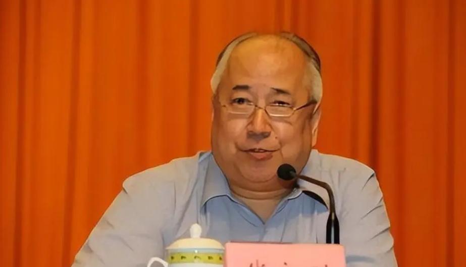 9月11日，钱学森之子钱永刚怒批教育：“中国教育最缺的不是分数，而是无休止的一味