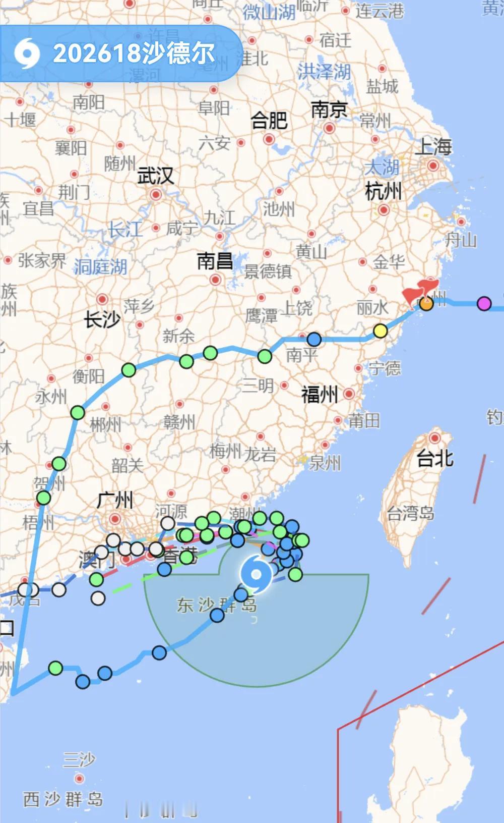 18号台风沙德尔霍霍玩浙江老大哥，没想到绕了一大群又来霍霍福建了！预报沙德尔也不