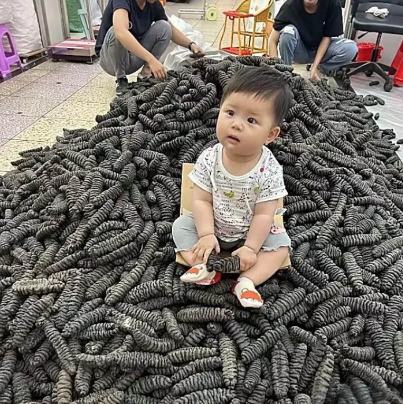 这样炫富有点过分了吧！不过宝宝挺可爱的！