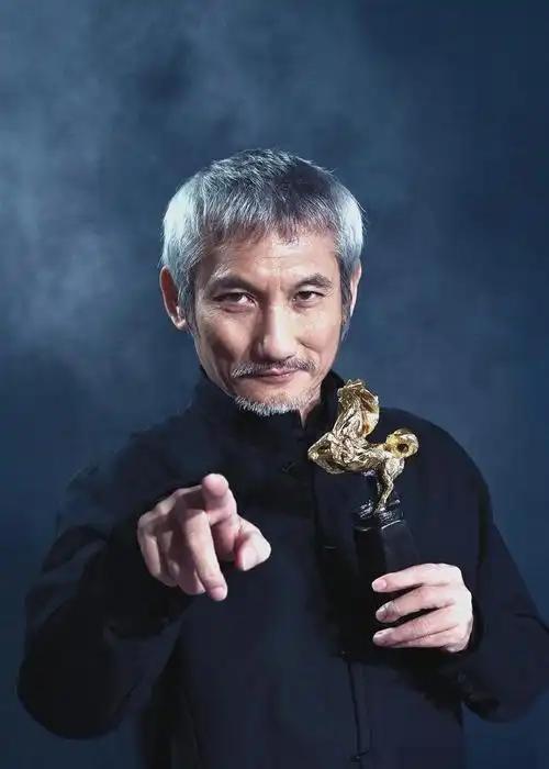 徐克亲自出面，我想到了！周润发夫妇出面，我也想到了！但我万万没想到，居然连霍