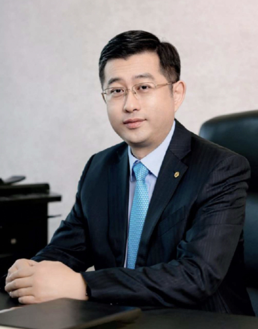 赵峰已任海南省政府党组成员