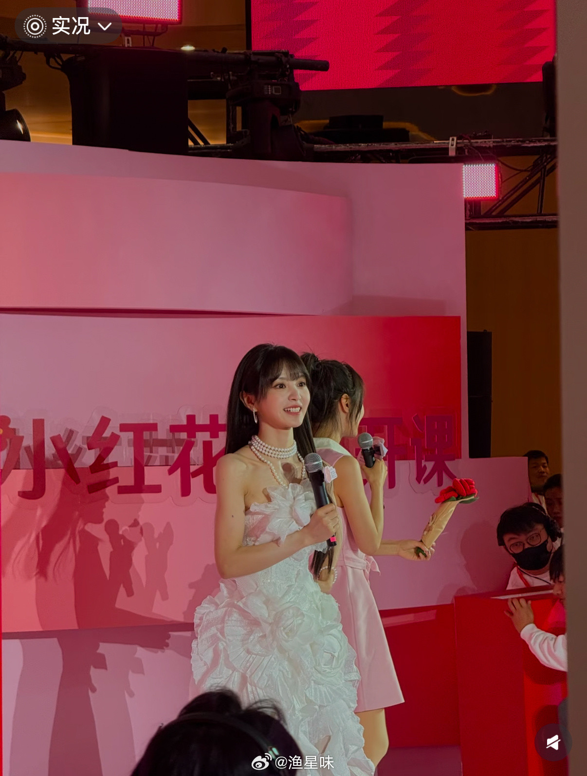 纯生图，田曦薇就这样美翻所有人