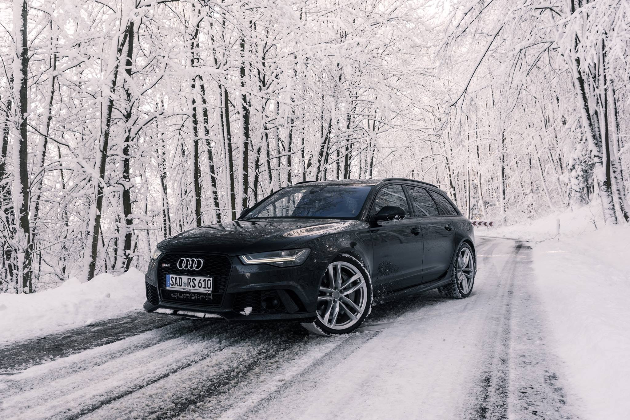 限量100台的奥迪RS6SpeedEdition这黄黑内饰看着有点骚[笑而不