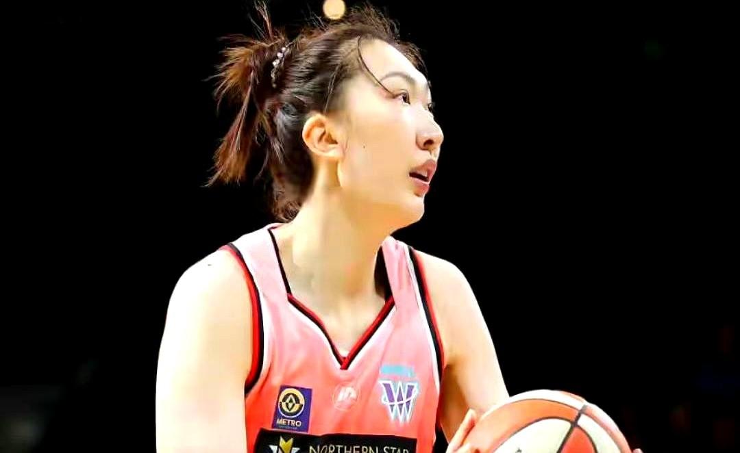 赢球还错了？韩旭带队连胜反被批。韩旭空降澳洲联赛，直接开启“乱杀”模式。特别